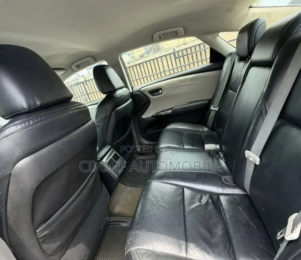 Toyota Avalon XLE Sedar FWD (3.5L 6cyl 6A) 2013 Silver
