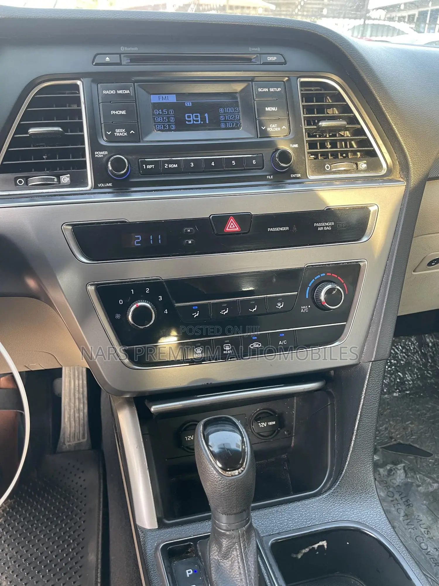 Hyundai Sonata SE 4dr Sedan (2.4L 4cyl 6A) 2015 Red