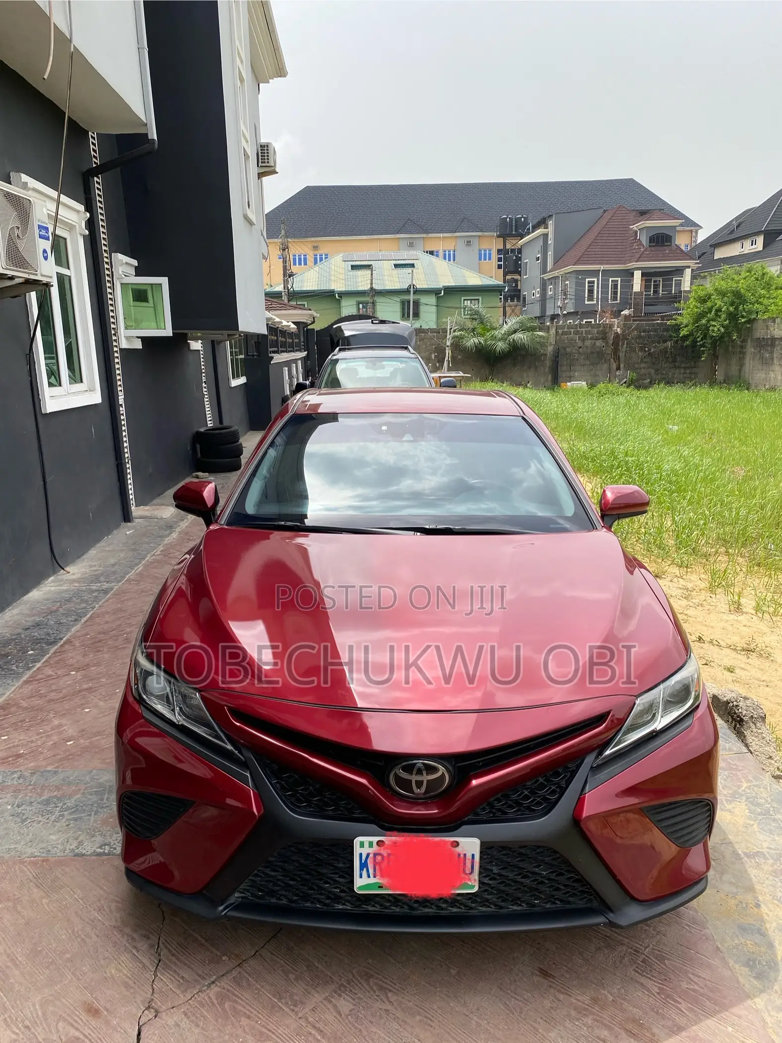 Toyota Camry SE FWD (2.5L 4cyl 8AM) 2018 Red