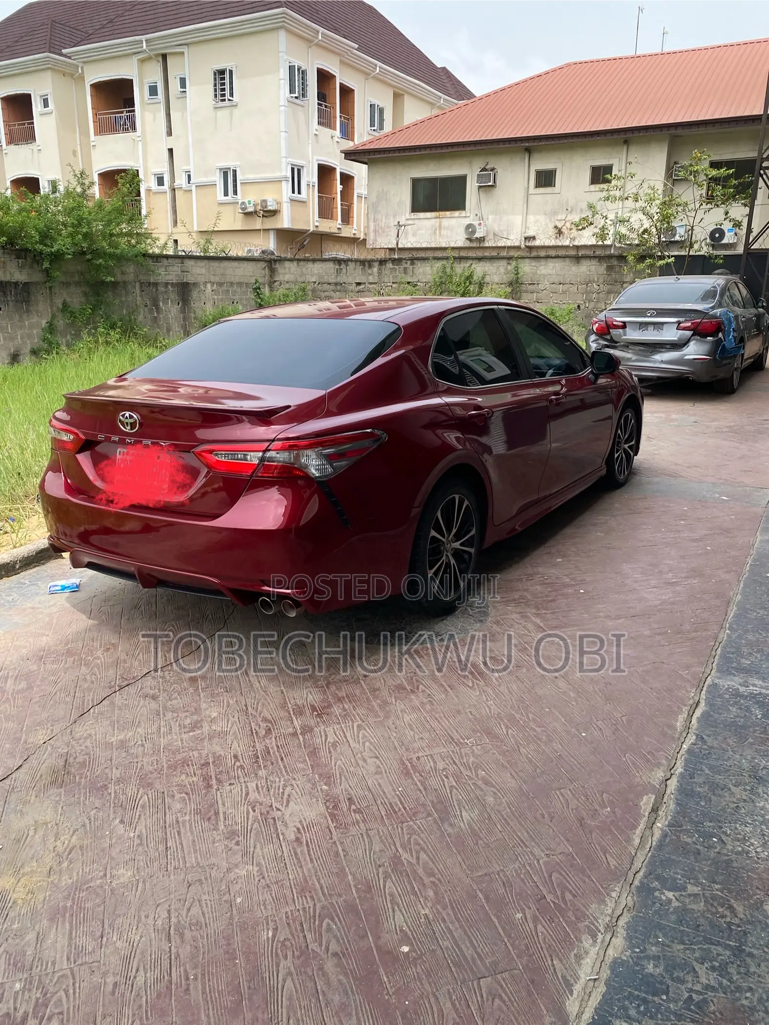 Toyota Camry SE FWD (2.5L 4cyl 8AM) 2018 Red