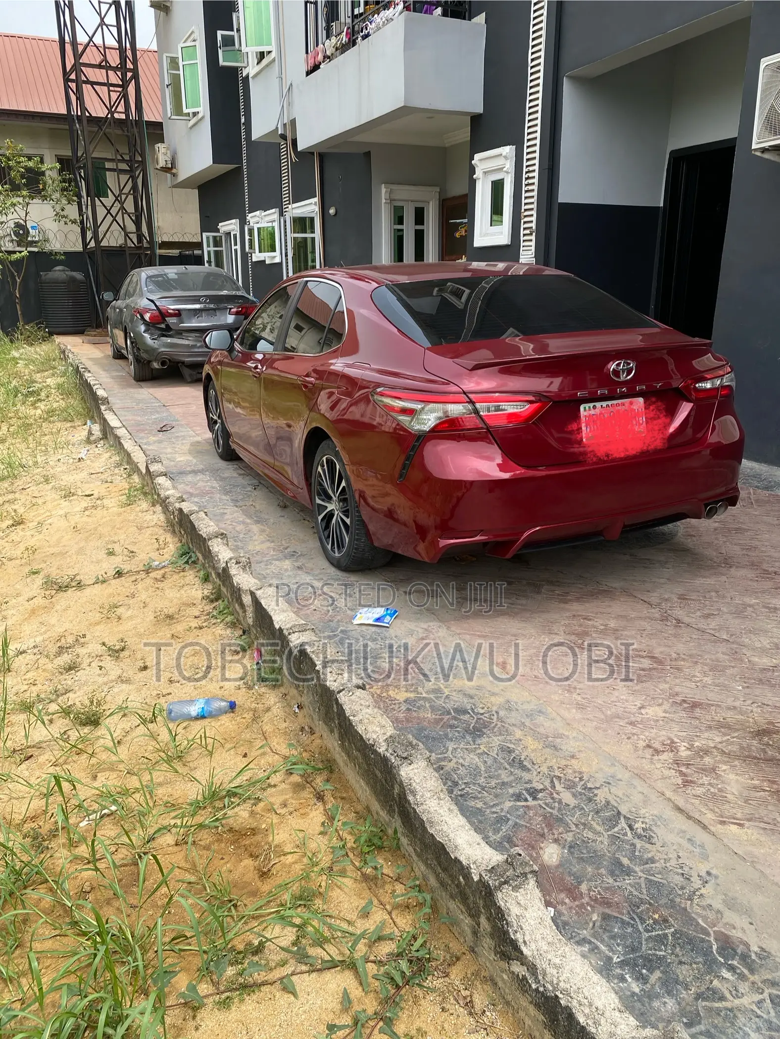 Toyota Camry SE FWD (2.5L 4cyl 8AM) 2018 Red