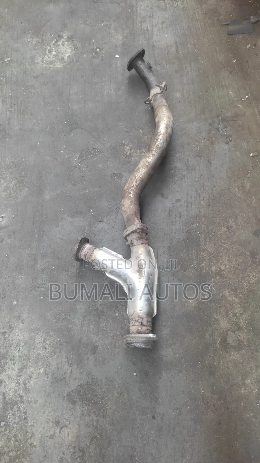 Exhaust Mouth For Toyota Highlander 2005 Model