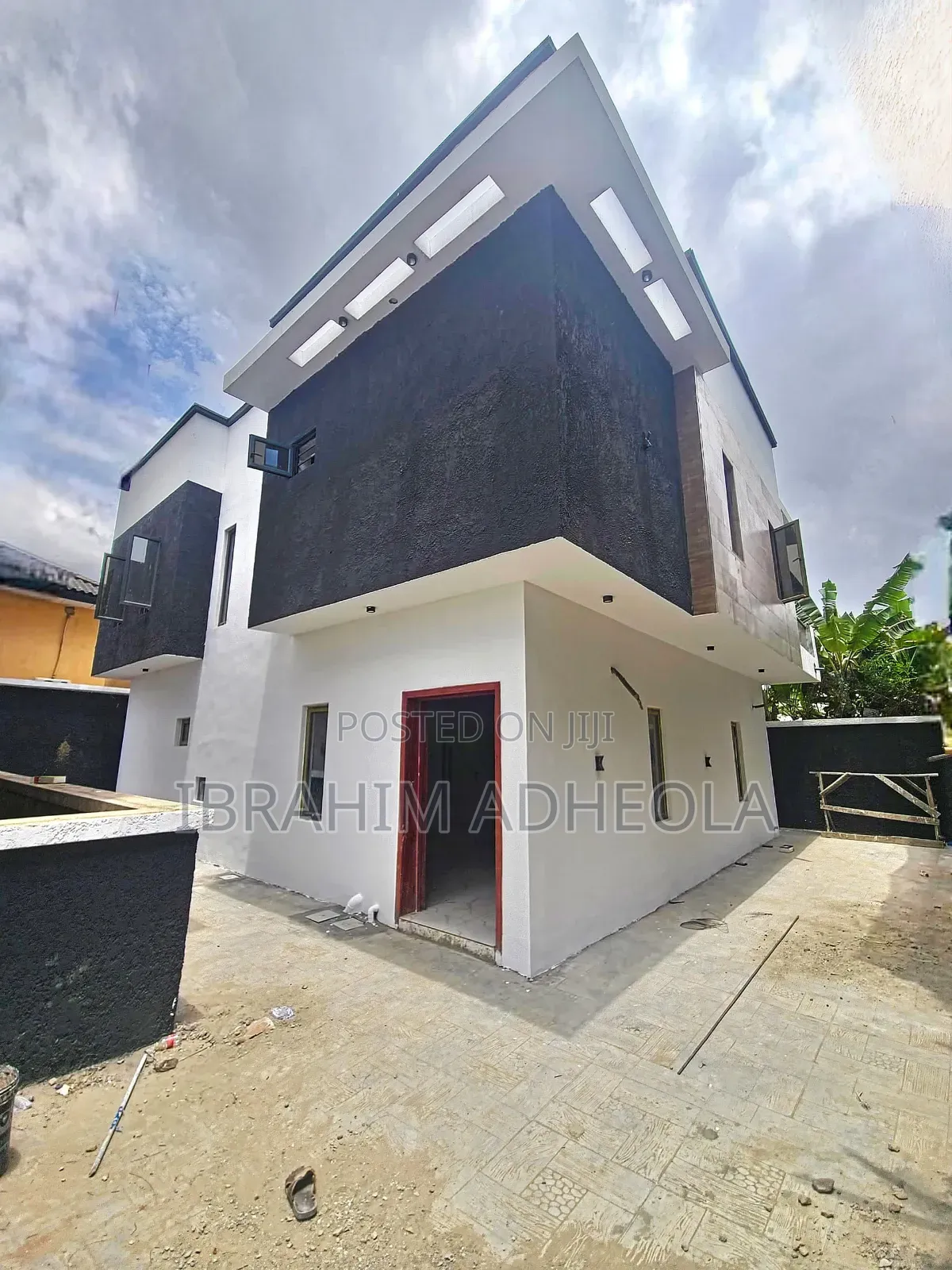 4bdrm Duplex in Phase2 for sale