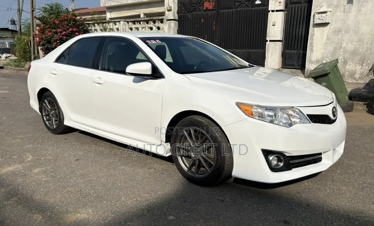 Toyota Camry 2012 White