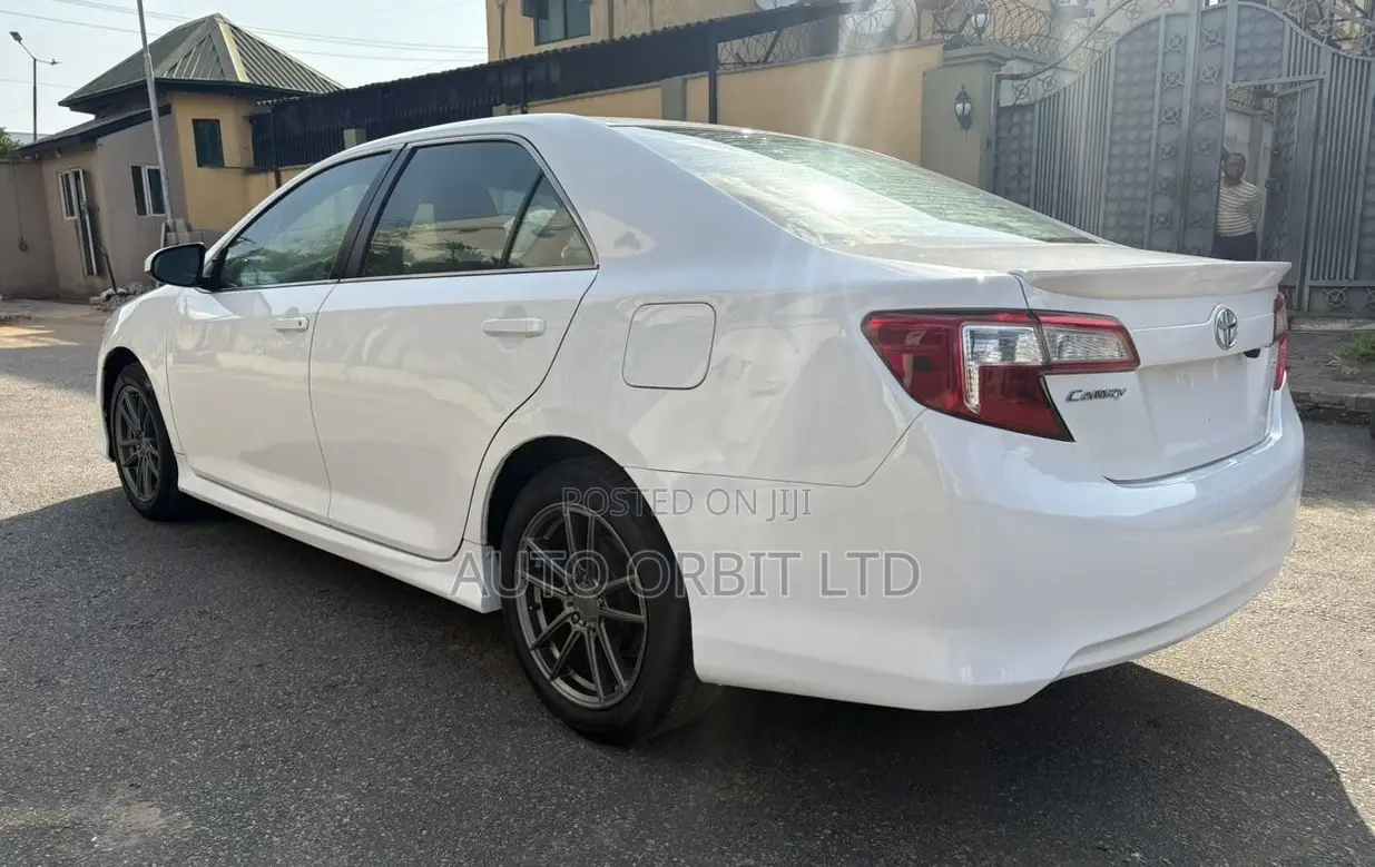 Toyota Camry 2012 White