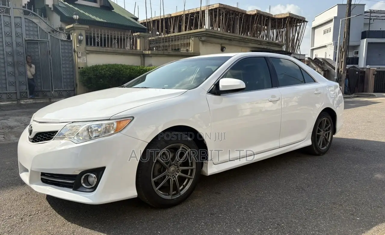 Toyota Camry 2012 White