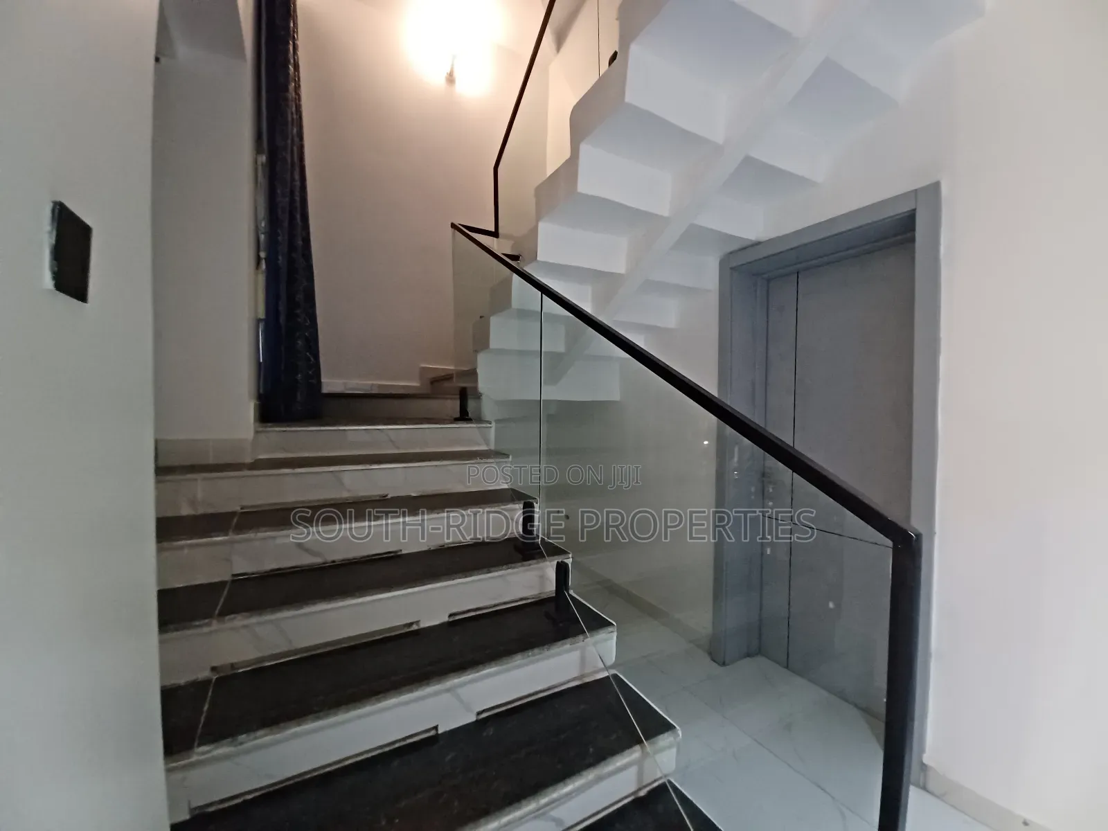Furnished 5bdrm Townhouse / Terrace in Durumi for rent