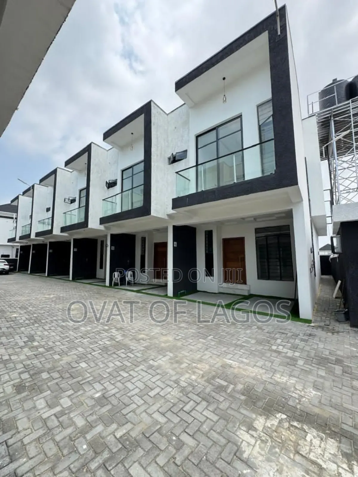 3bdrm Duplex in Ikota for rent