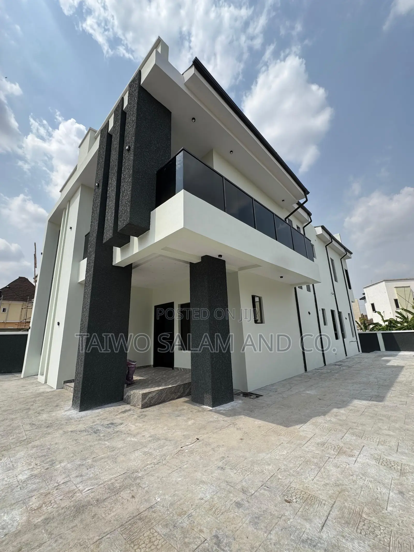 5bdrm Duplex in Calton Gate Estate, Akobo for sale