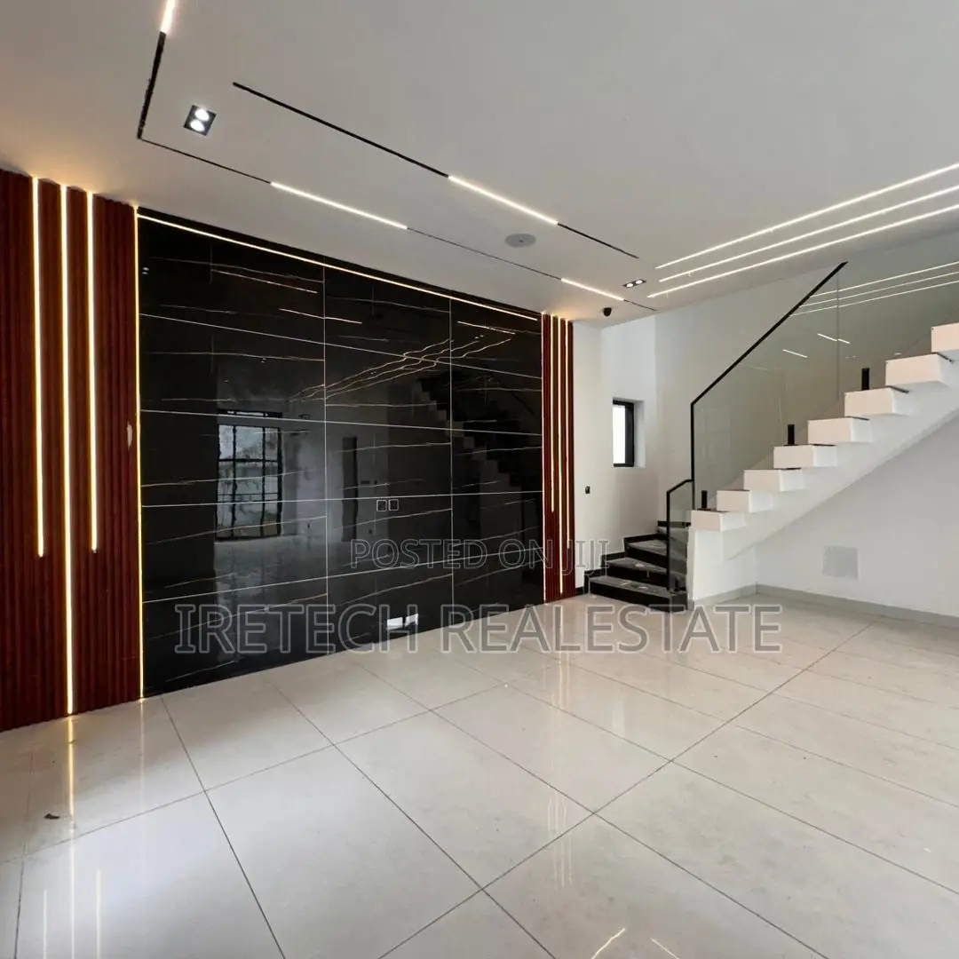 5bdrm Duplex in Orchid Lekki Lagos for sale