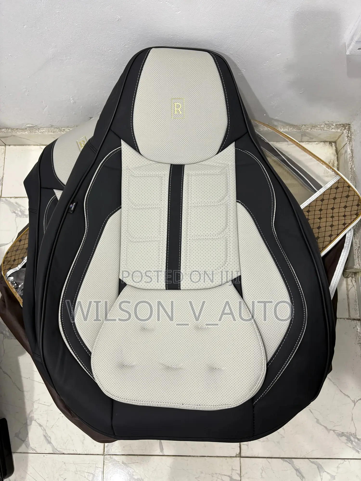 Universal 5 Seater Luxury Leather Seat Cover – Black Cream Design