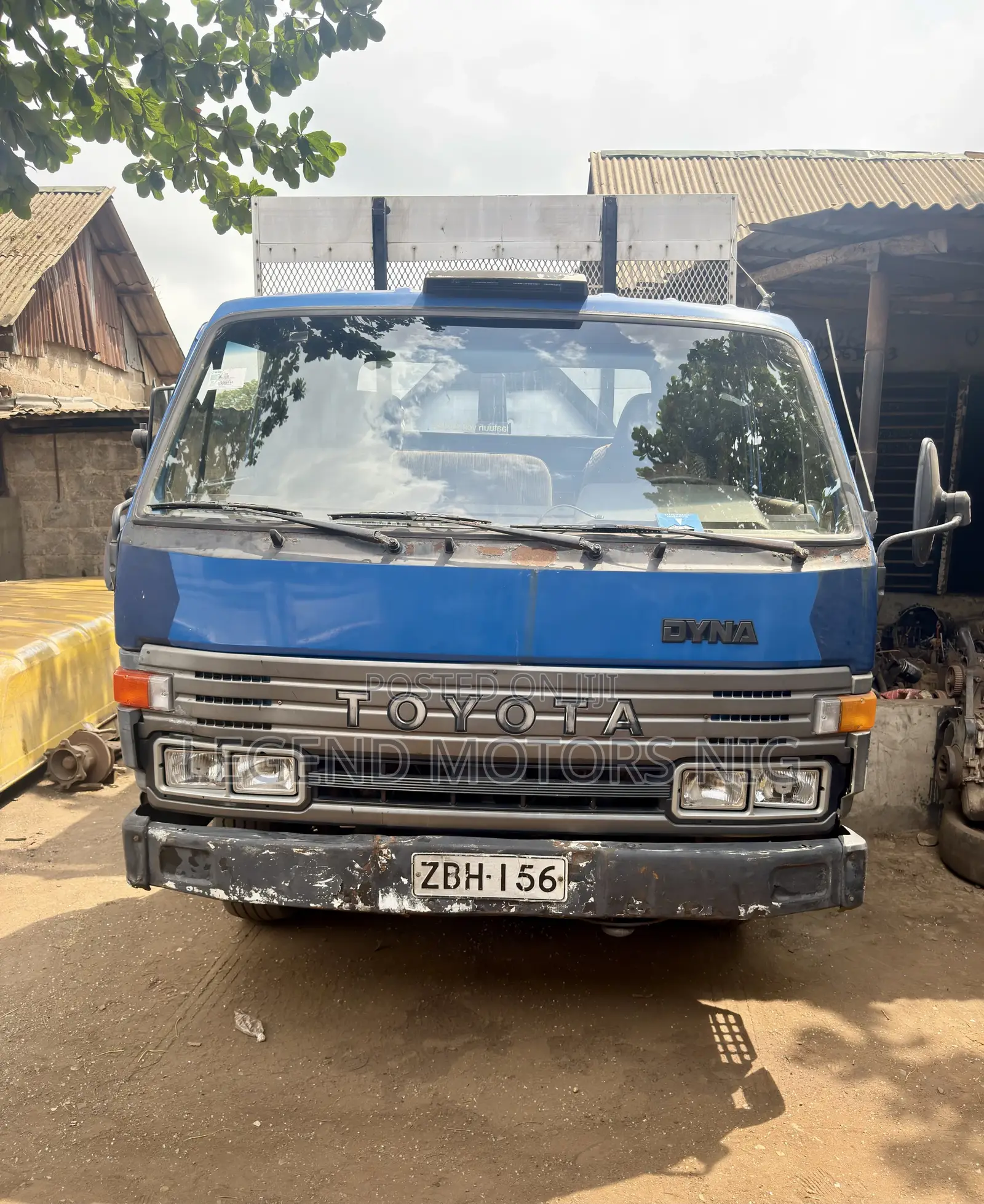 Toyota Dyna 1998 Blue