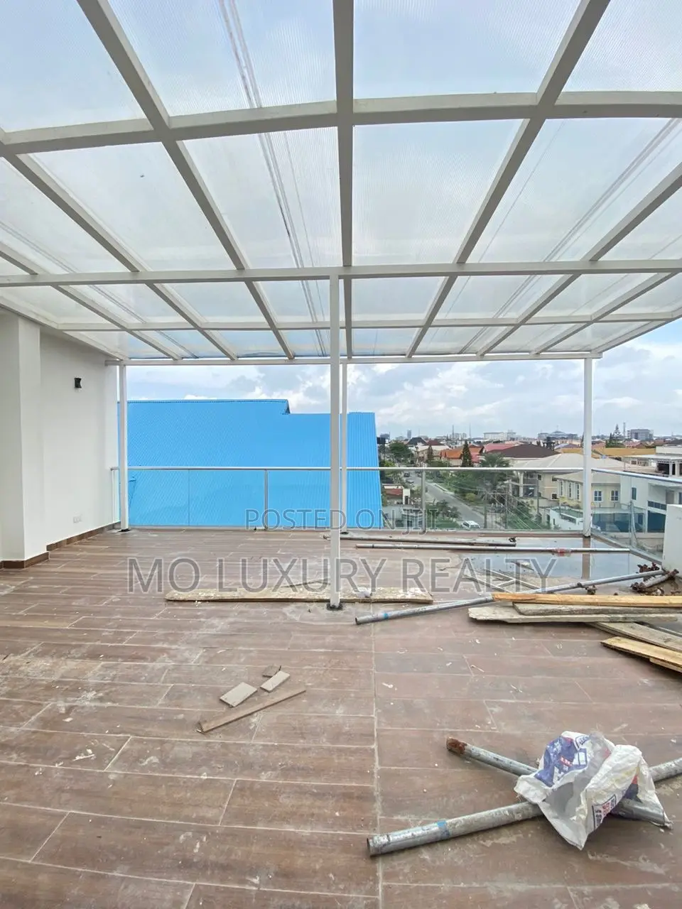 4bdrm Apartment in Lekki Phase 1 for rent