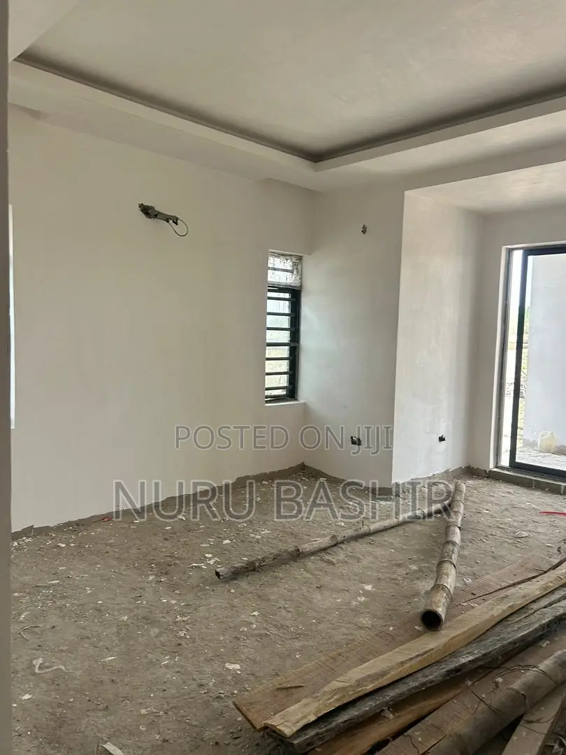 4bdrm Duplex in Fort Court Estate, Akala Express for sale
