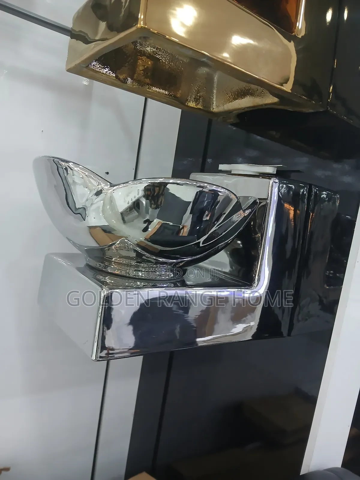 Silver Colour Hanging Basin