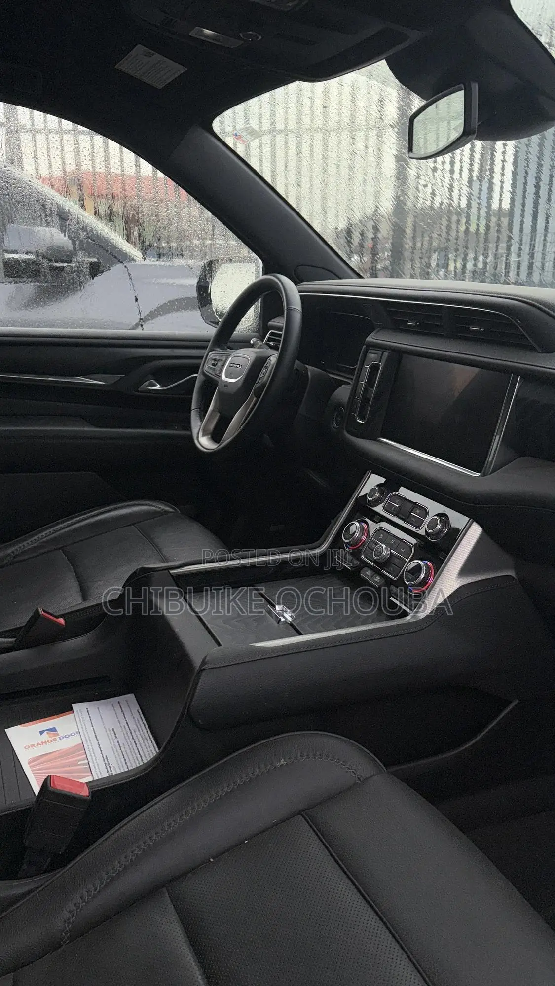 GMC Yukon Denali 2023 White