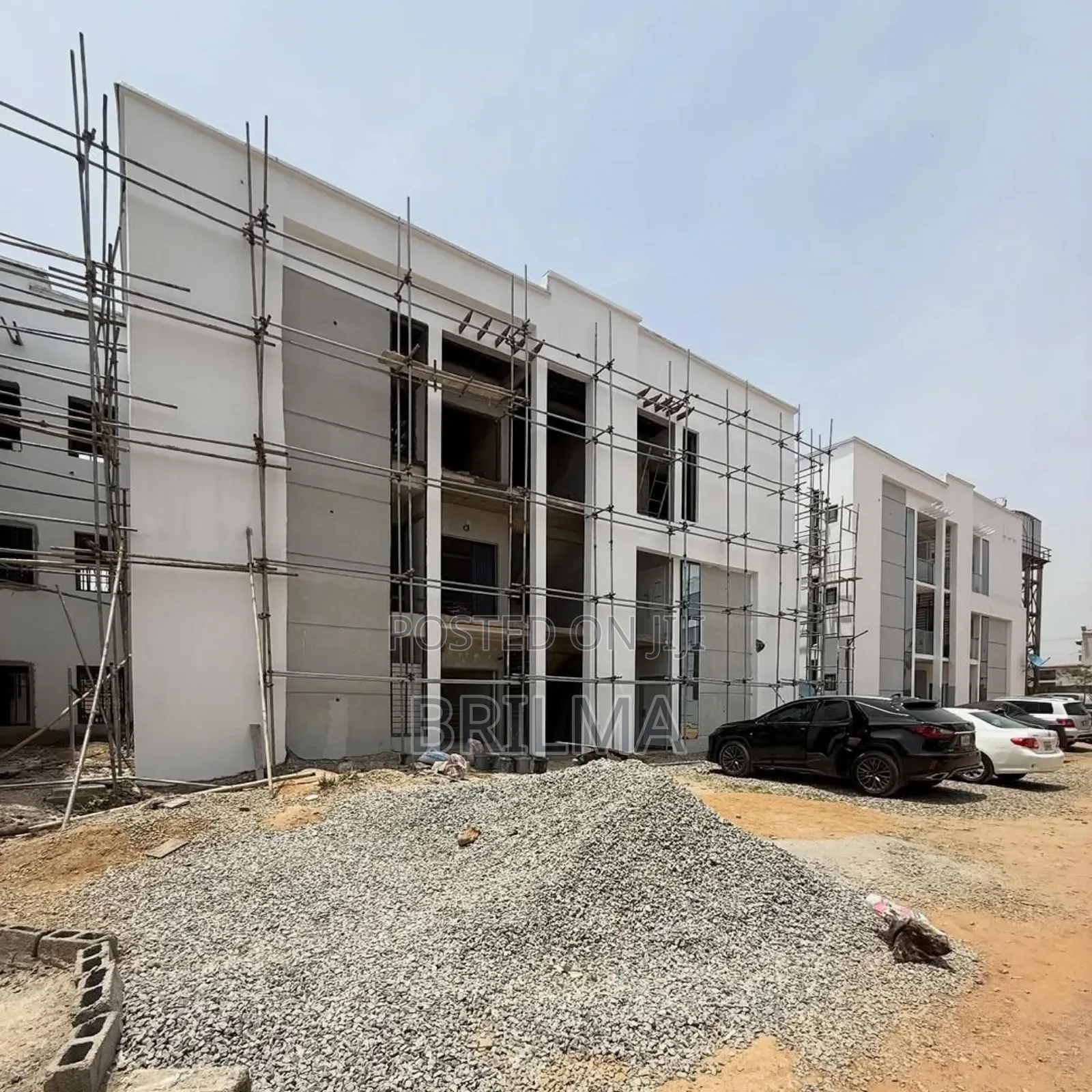 3bdrm Apartment in Dawaki for sale