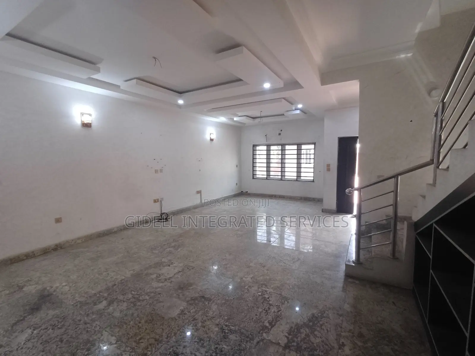 4bdrm Townhouse / Terrace in Guzape District for rent