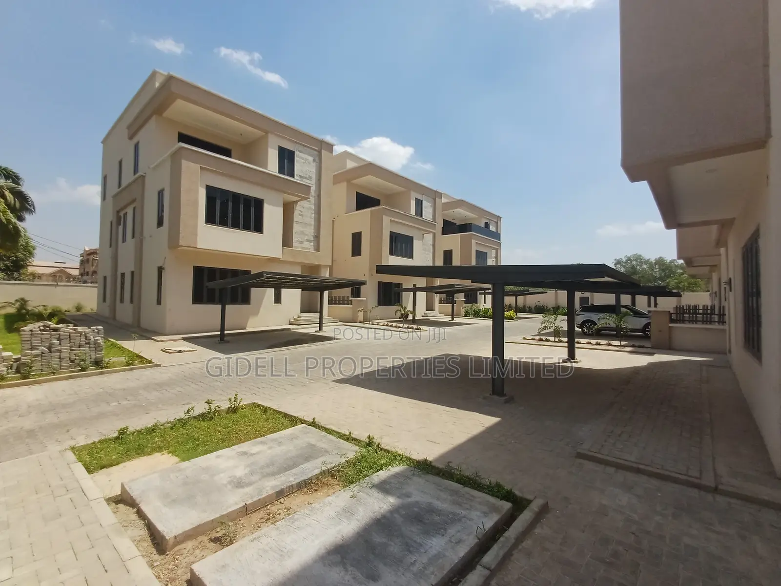 5bdrm Duplex in Zone 7 / Wuse for sale