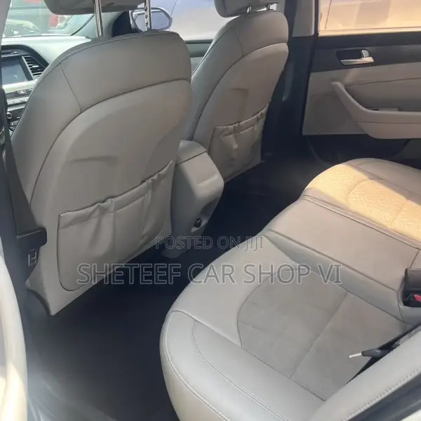 Hyundai Sonata Sport 2.0T 4dr Sedan (2.0L 4cyl Turbo 6A) 2015 Silver