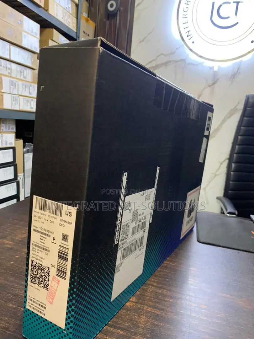 New Laptop Dell Alienware Area-51 64GB Intel Core Ultra 9 SSD 2T