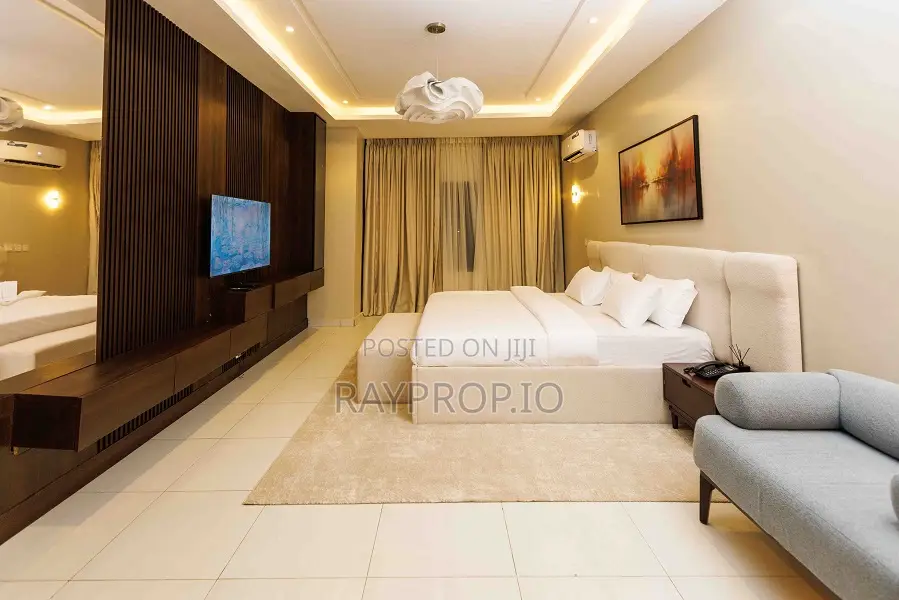 126502rx - 4 Bedroom Shortlet in Gwarinpa Abuja