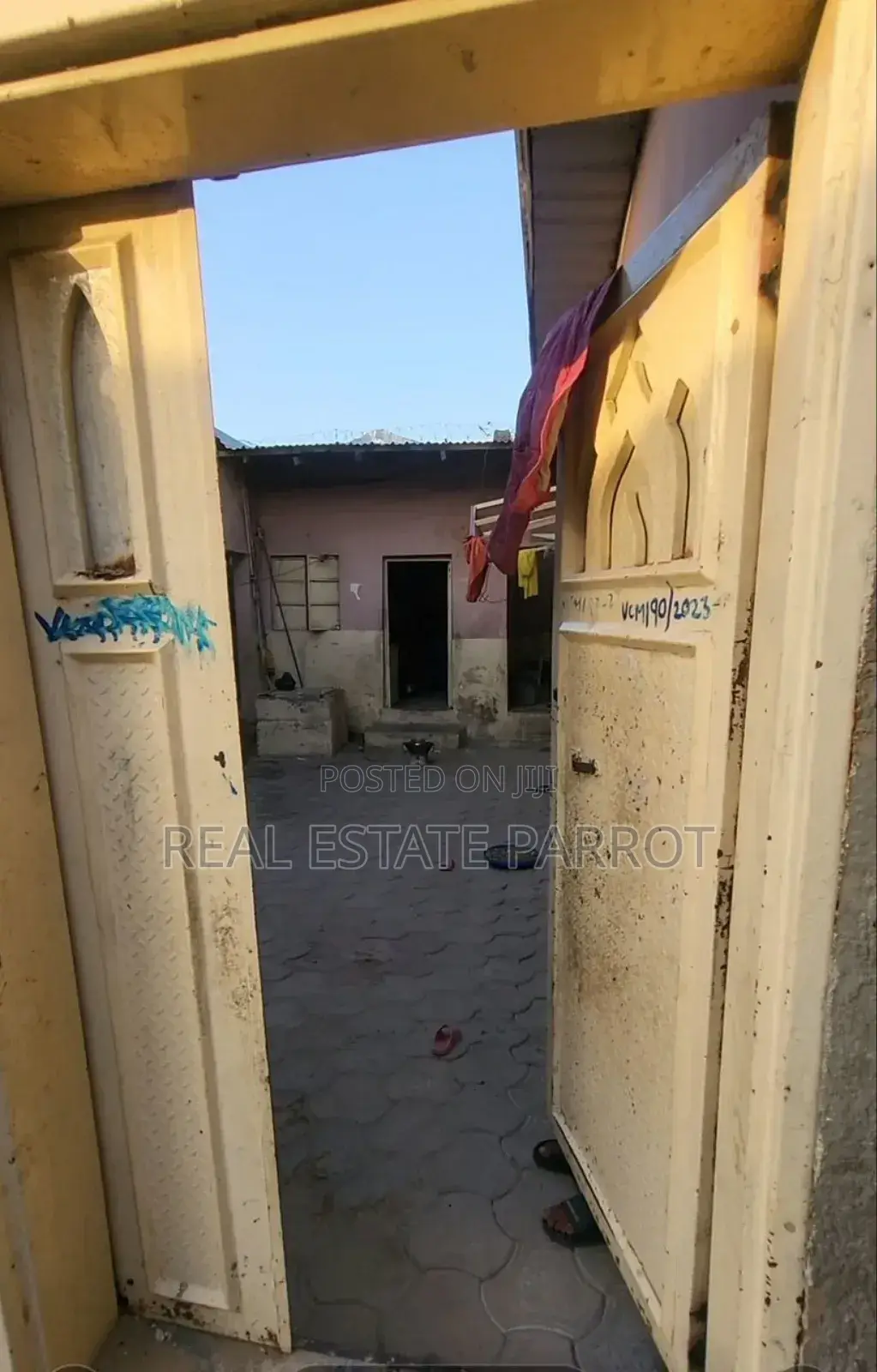 5bdrm Apartment in Kano Municipal for sale
