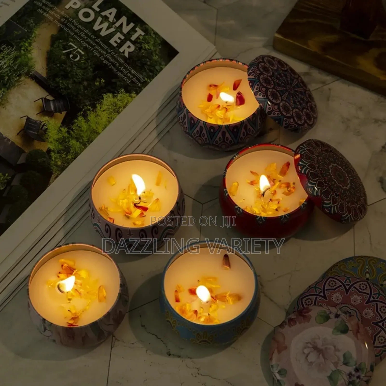Aromatherapy Scented Candle With Flower Petals