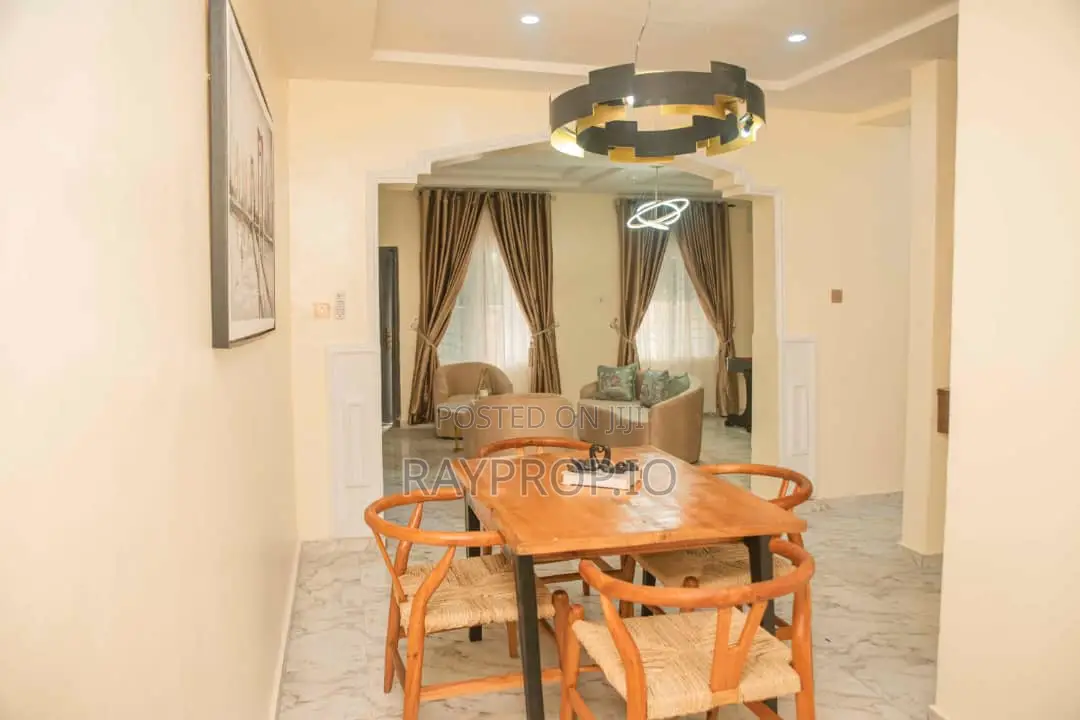 063747li - 2 Bedroom Shortlet in Ikeja Gra