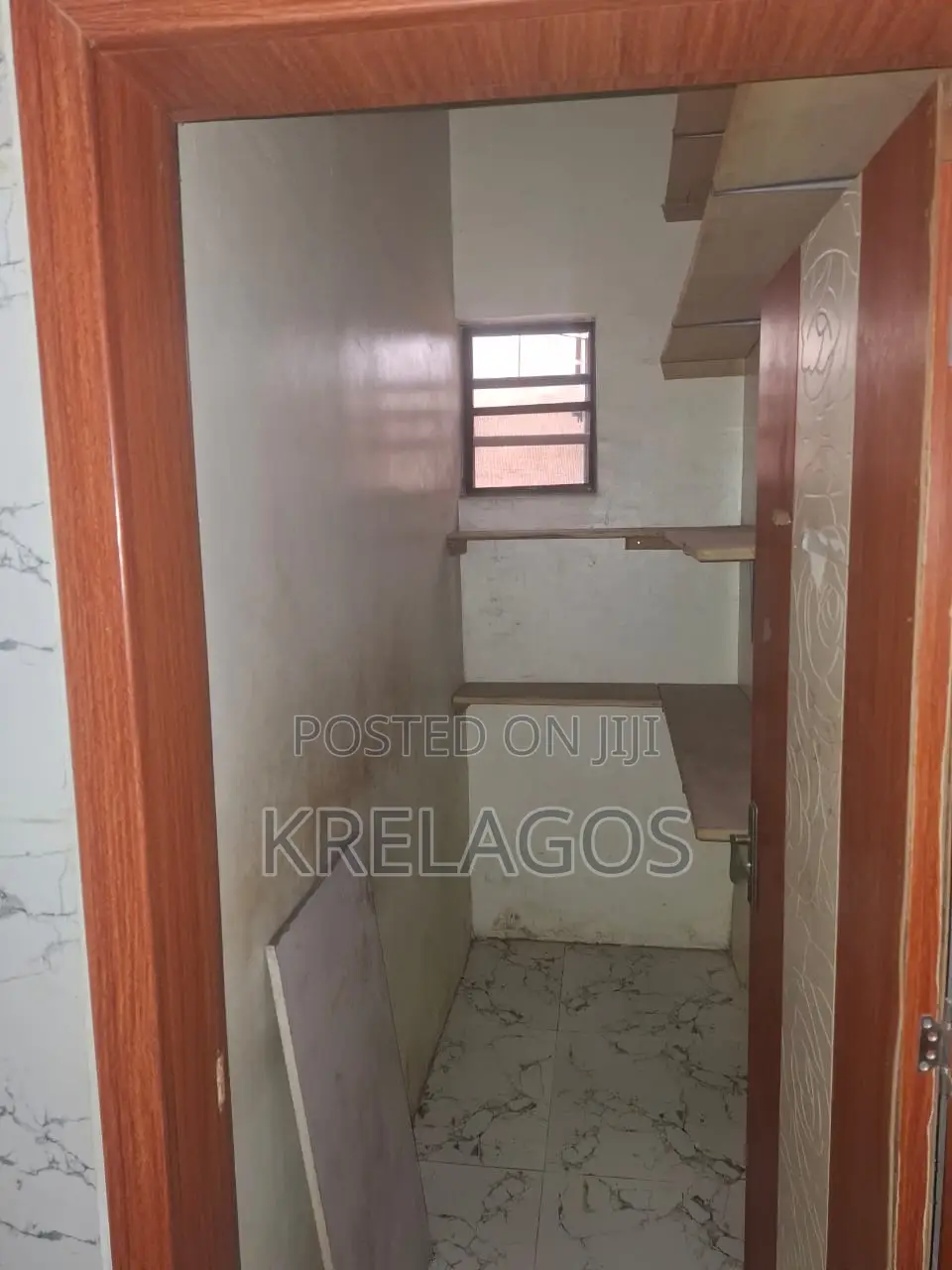 5bdrm Duplex in Agungi for sale