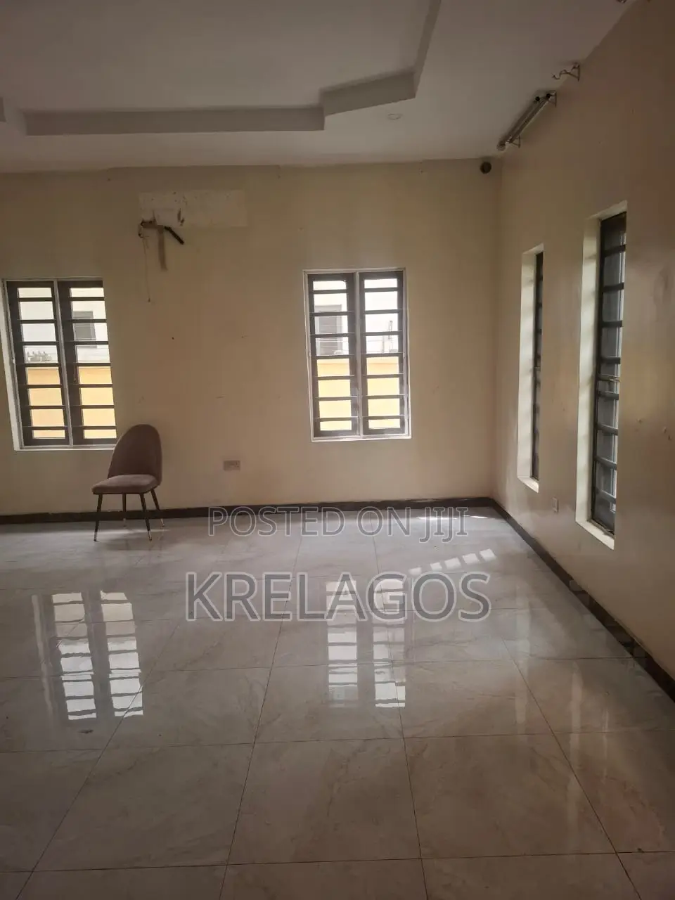 5bdrm Duplex in Agungi for sale