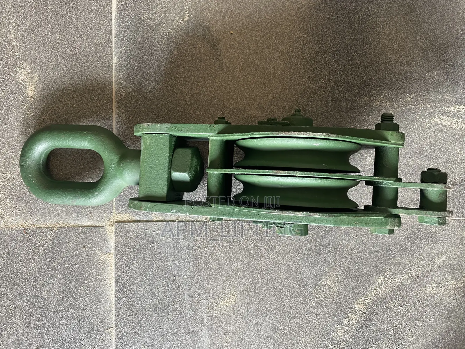 Two-ways Roller Block