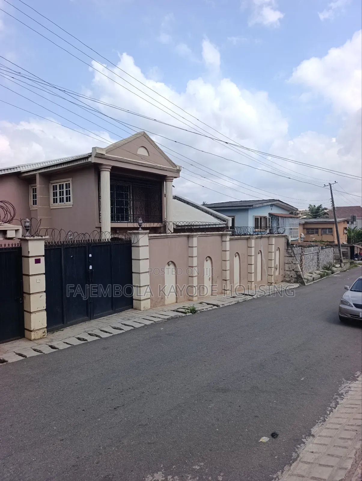 5bdrm Duplex in Tinubu Estate, Ibadan for sale