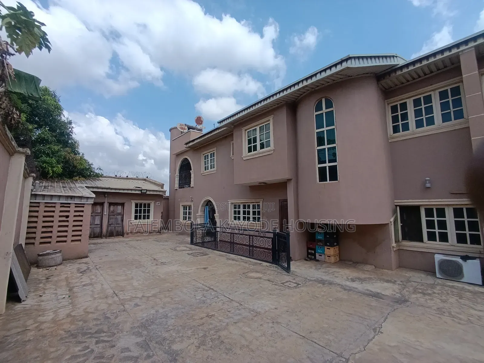5bdrm Duplex in Tinubu Estate, Ibadan for sale