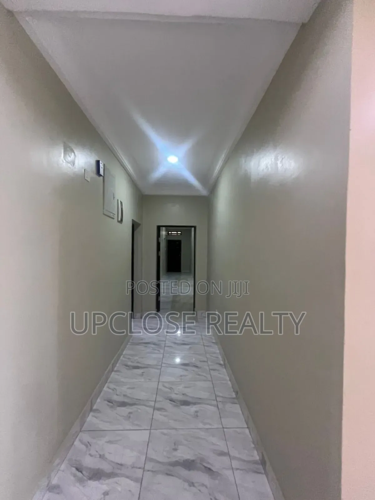 3bdrm Block of Flats in Jahi for rent
