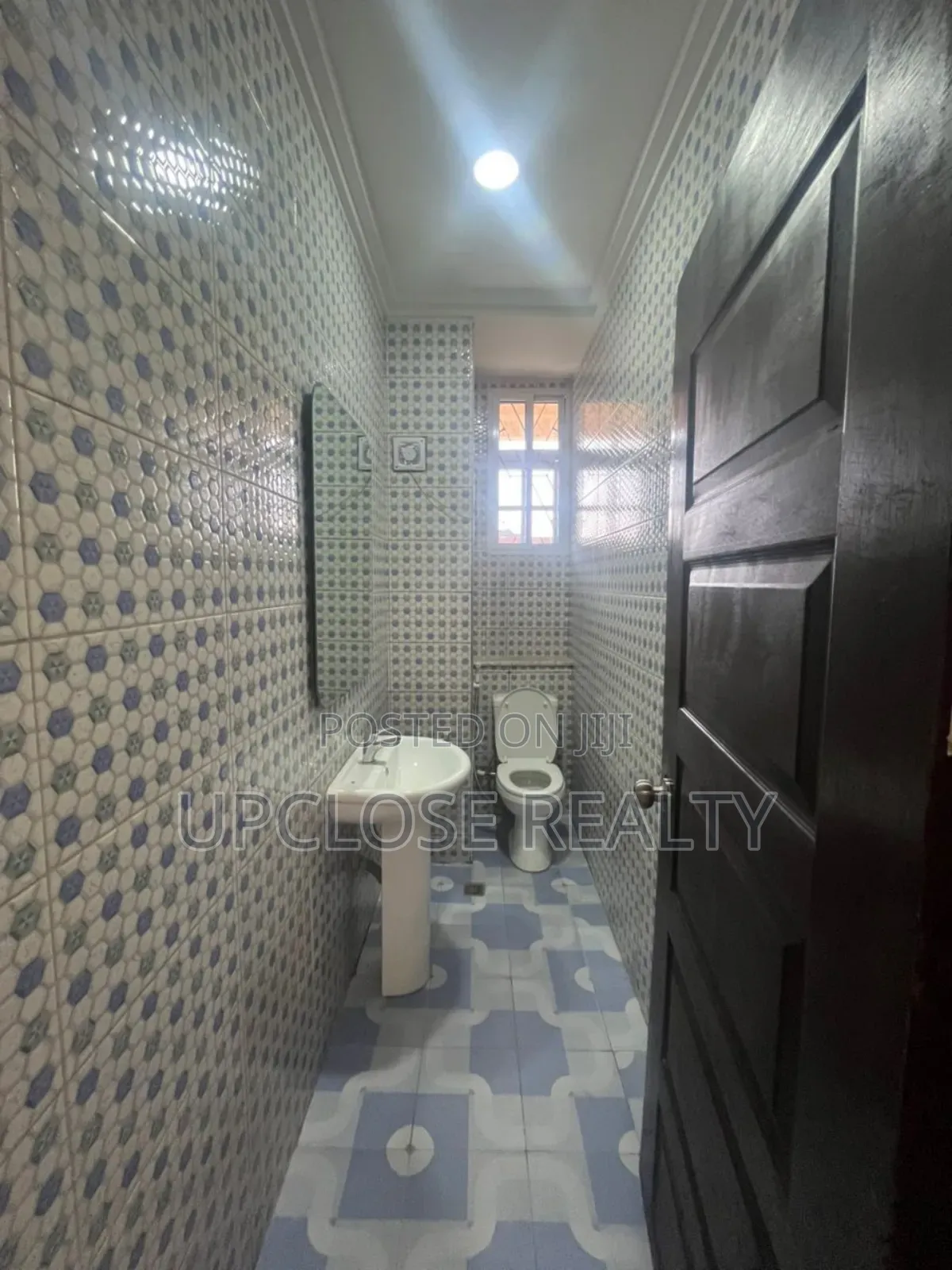3bdrm Block of Flats in Jahi for rent