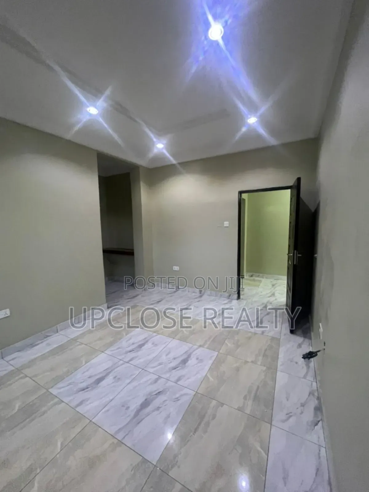 3bdrm Block of Flats in Jahi for rent