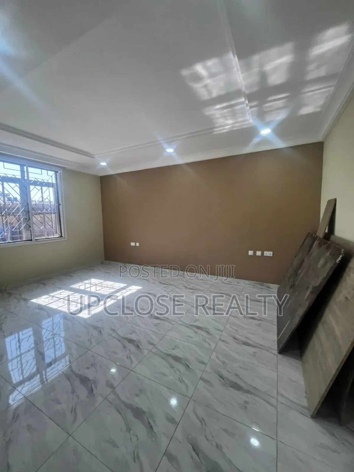 3bdrm Block of Flats in Jahi for rent