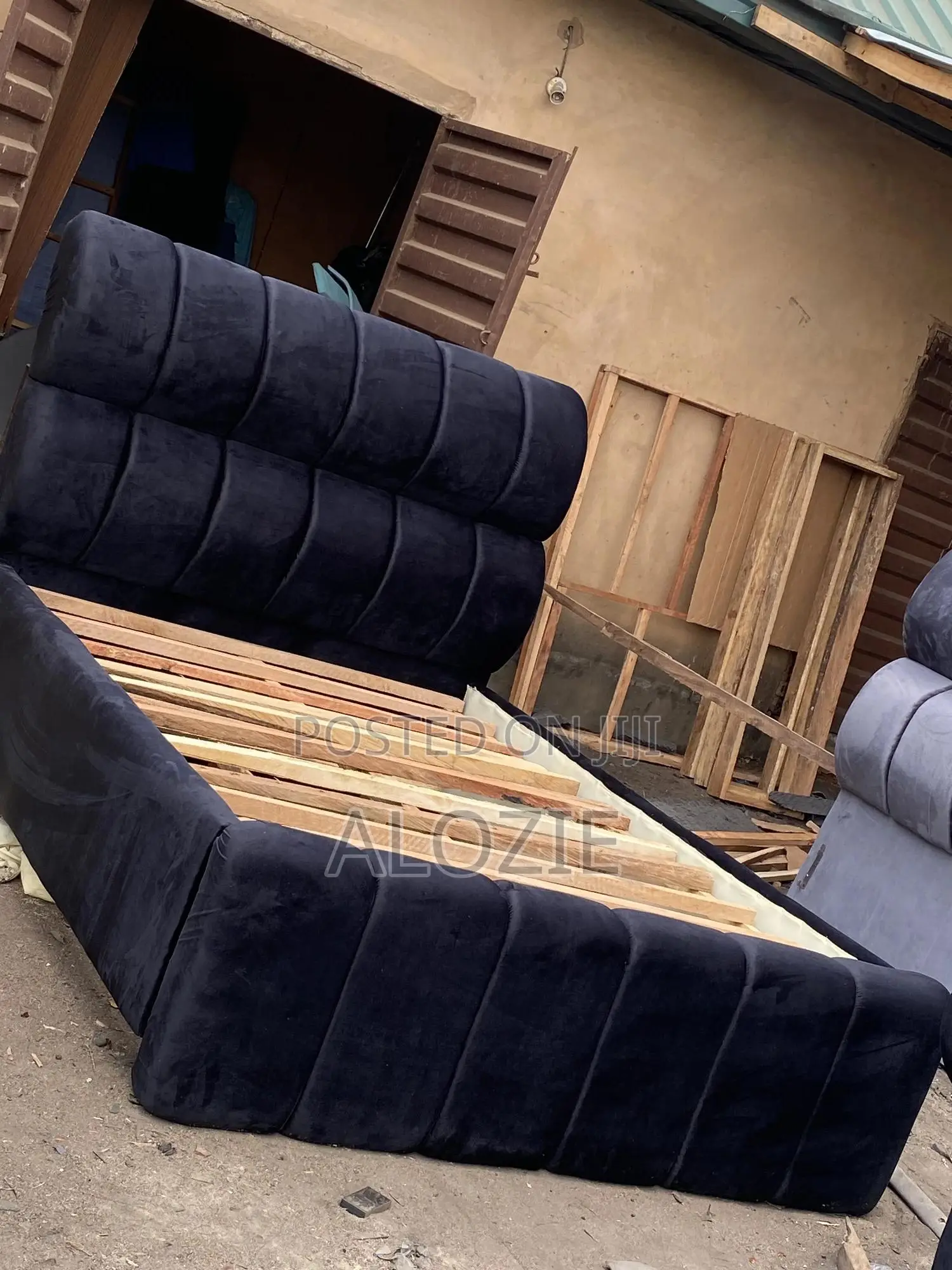 6/4 Bedframe