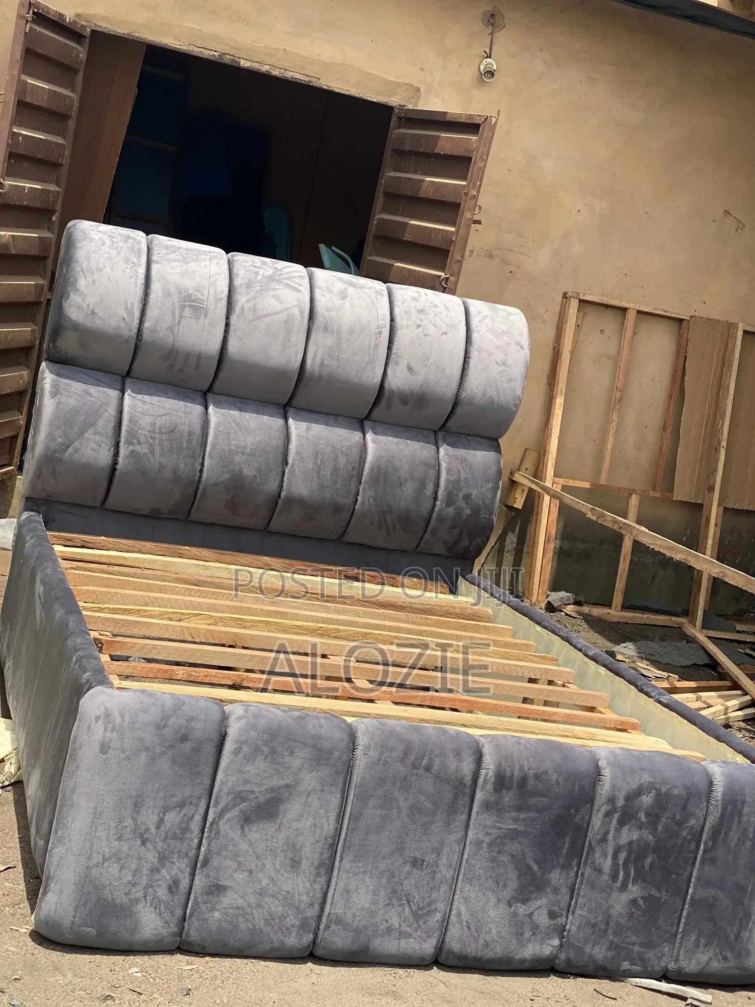 6/4 Bedframe