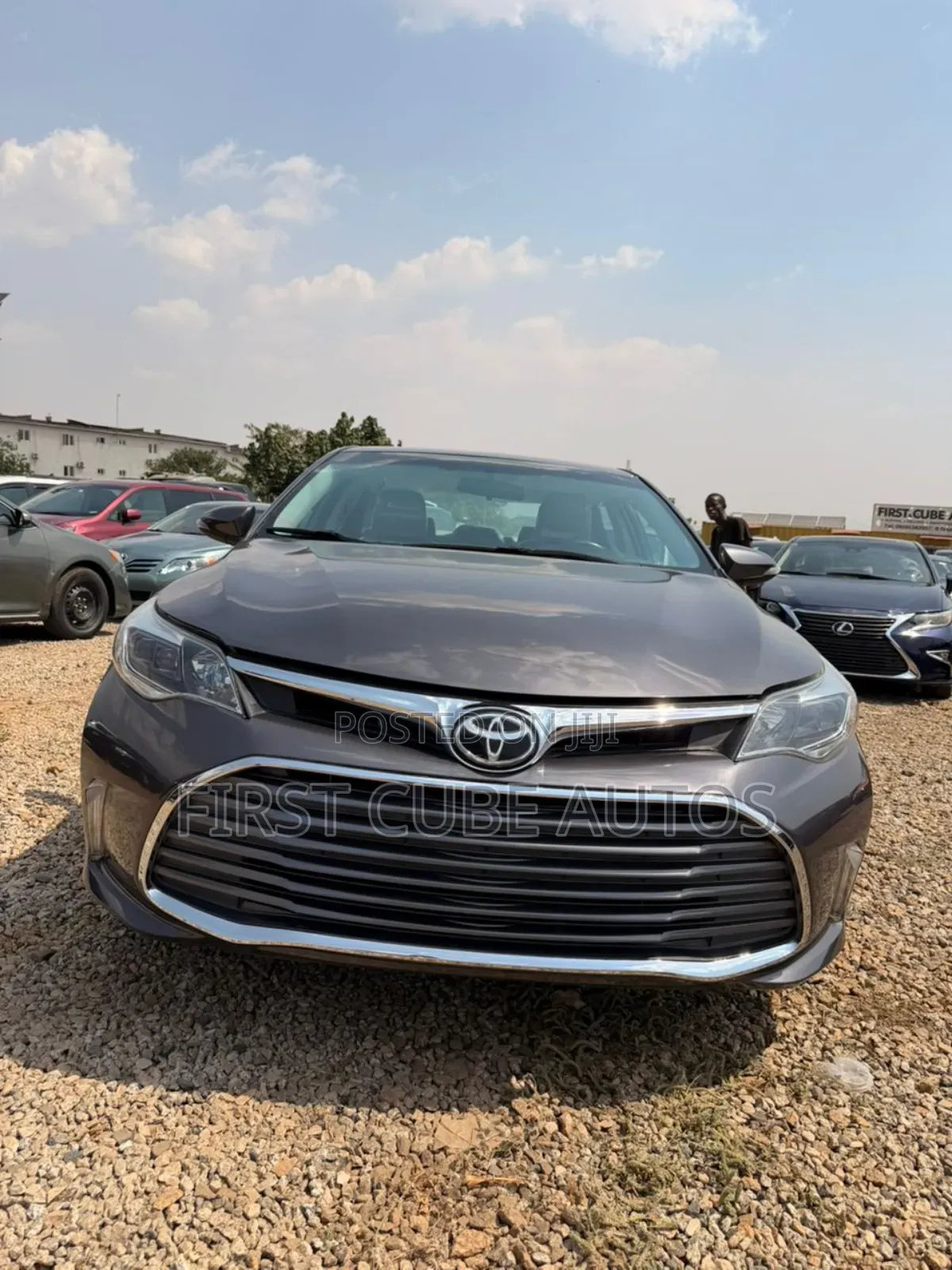 Toyota Avalon XLE Premium FWD Sedan (3.6L 6cyl 6A) 2016 Gray