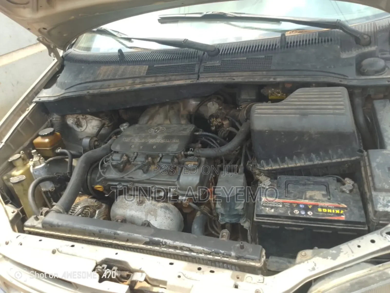 Toyota Sienna 2000 Gold
