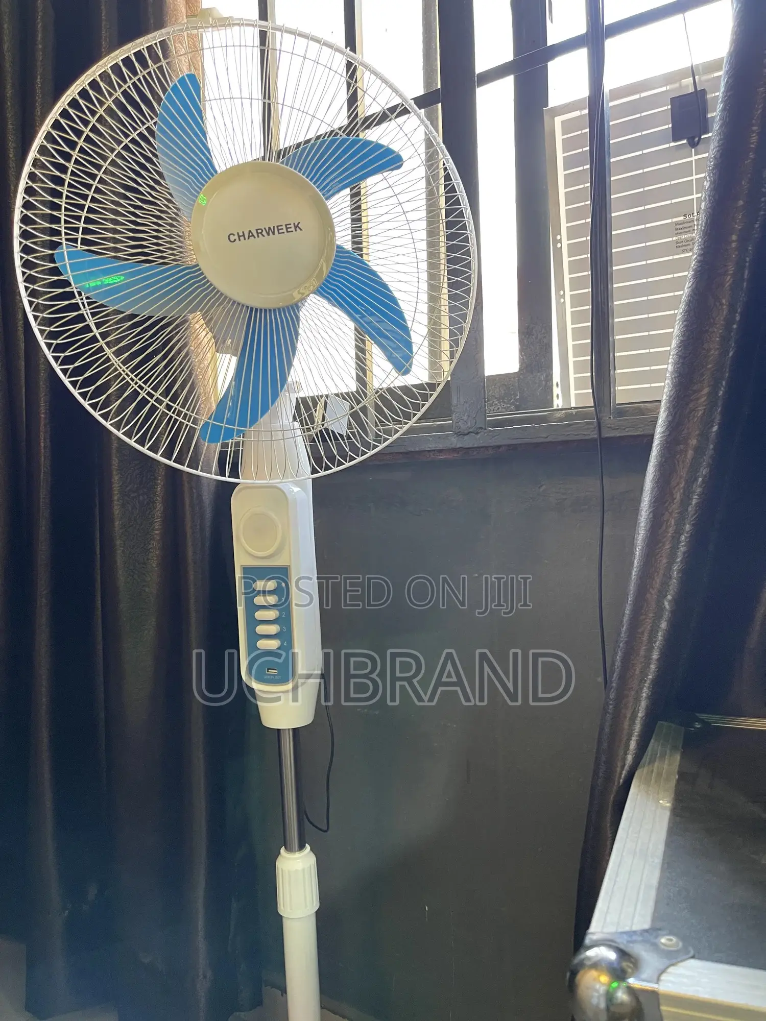 Solar Rechargeable Standing Fan 16 Inches