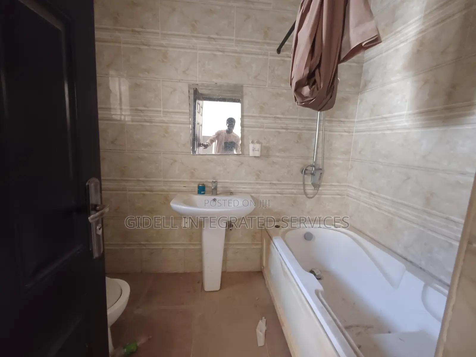 4bdrm Duplex in Guzape District for rent