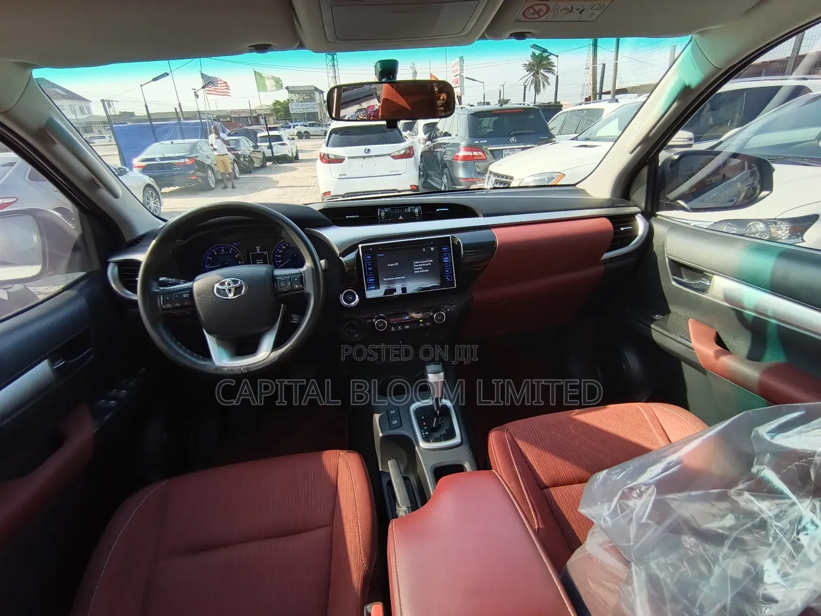 Toyota Hilux Rugged X 4x4 2018 White
