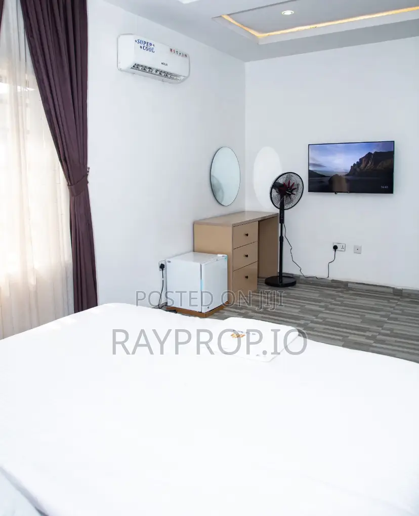E6dc1vwr - 5 Bedroom Shortlet in Lifecamp Abuja