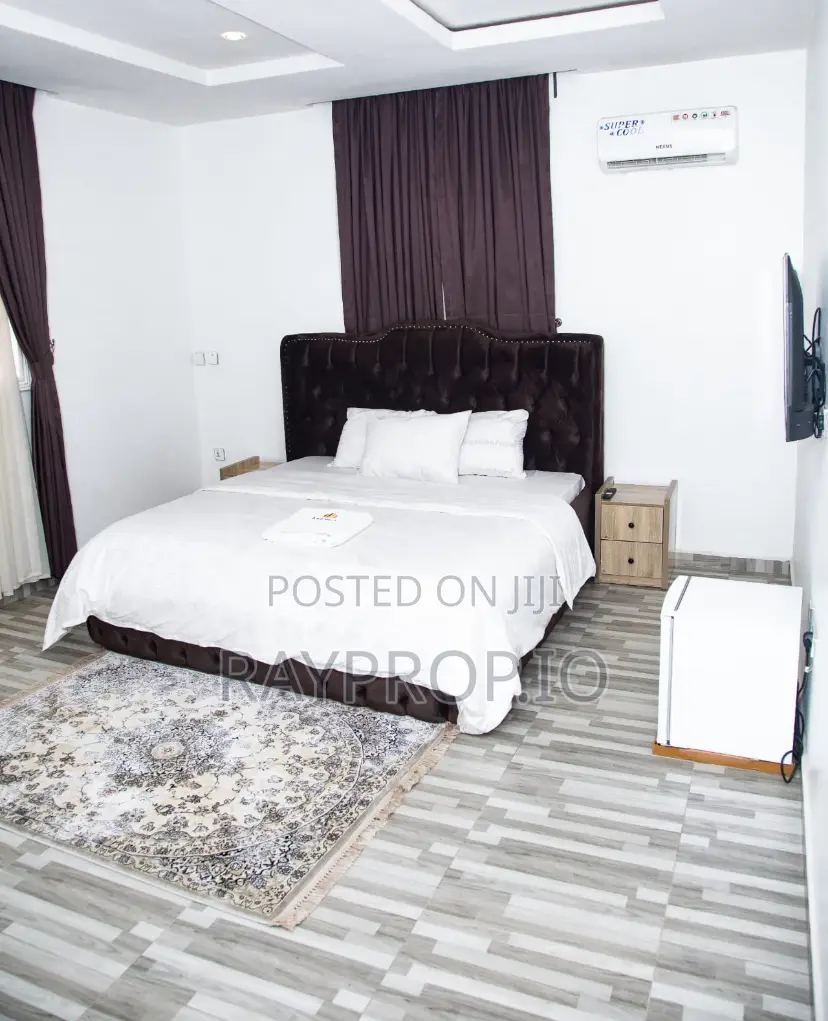 E6dc1vwr - 5 Bedroom Shortlet in Lifecamp Abuja