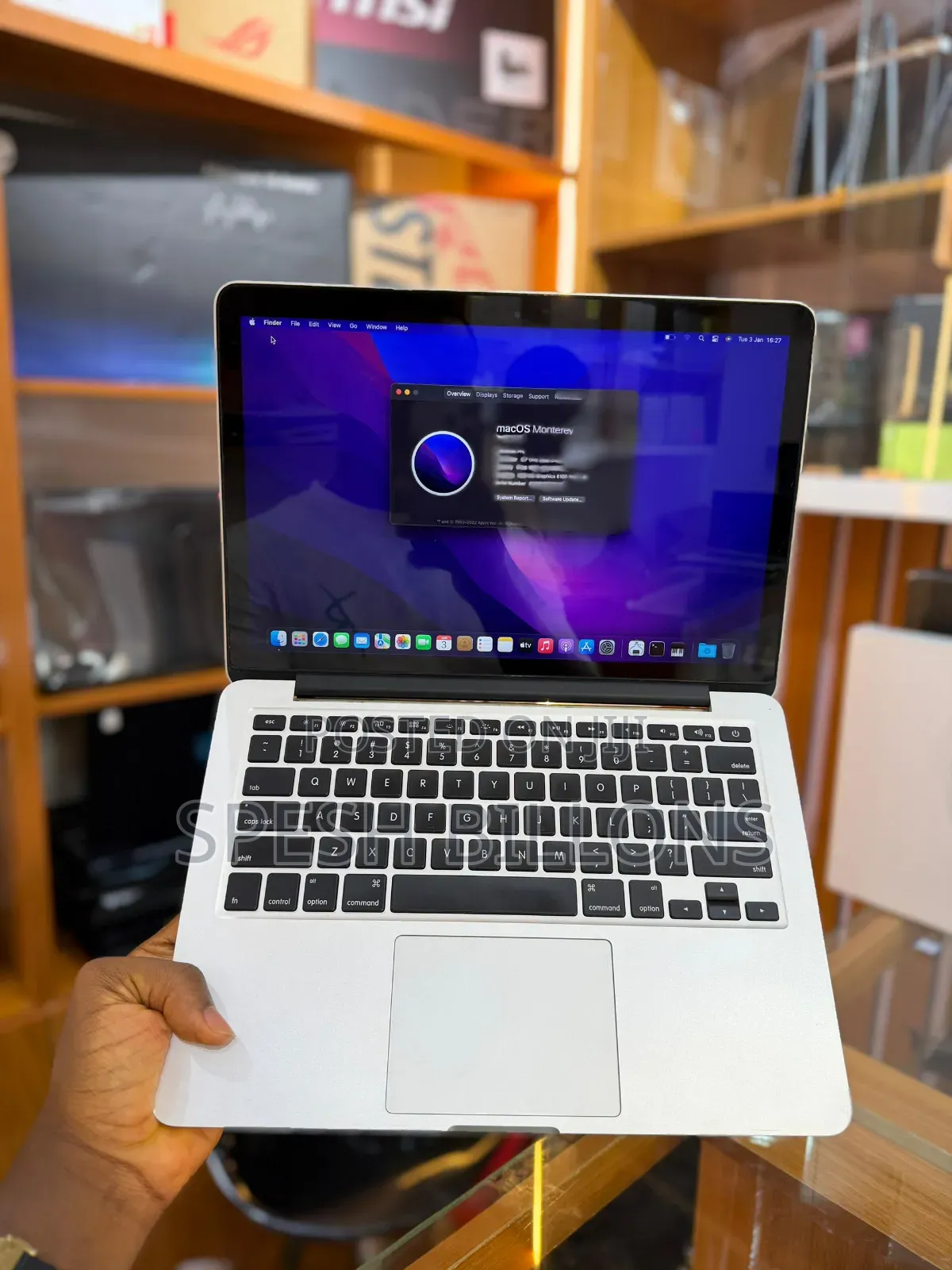 New Laptop Apple MacBook Pro 2015 8GB Intel Core i5 SSD 128GB