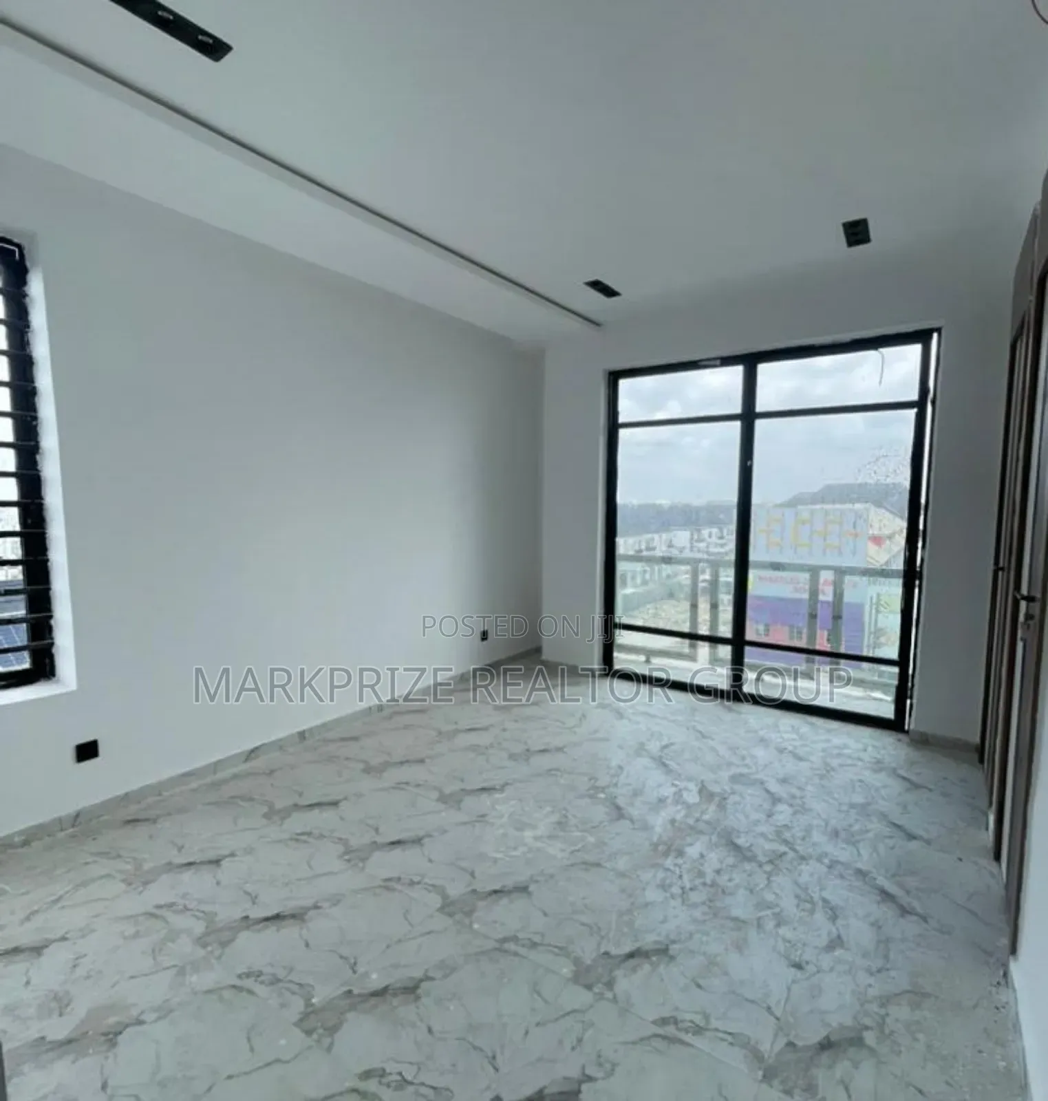 2bdrm Apartment in Orchid Lekki, Ologolo for sale
