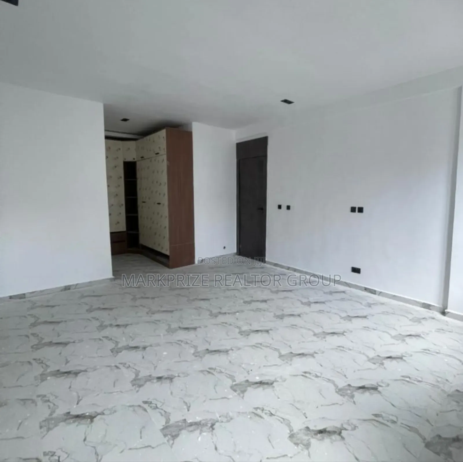 2bdrm Apartment in Orchid Lekki, Ologolo for sale